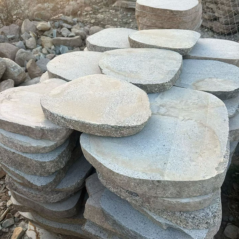 Landscaping Cobblestone Pieces, Natural Stone for Gardens & Pathways
